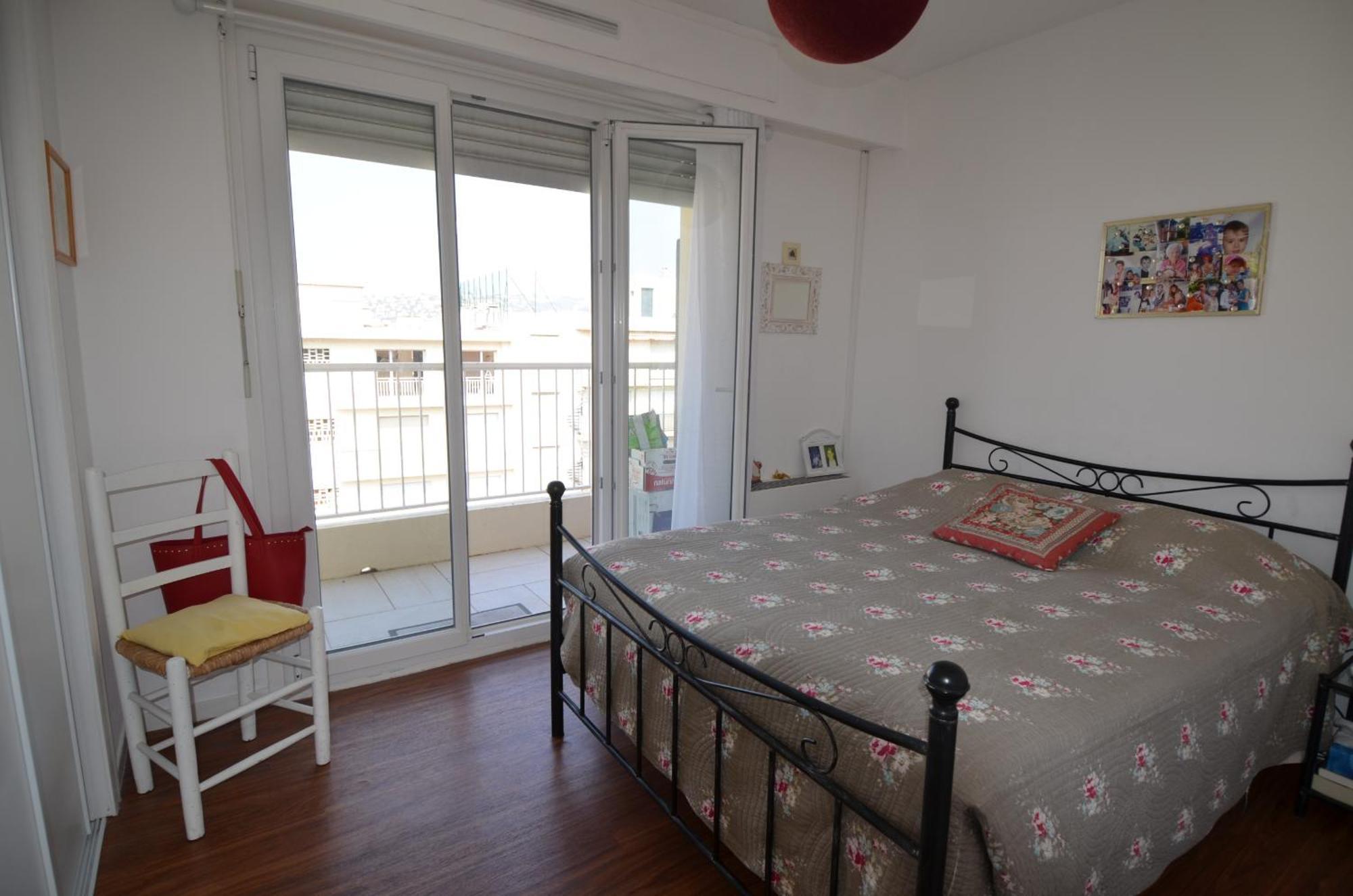 Phoenix - 4 Personnes Avec Superbe Terrasse, Clim Et Parking Le Port De Nizza
